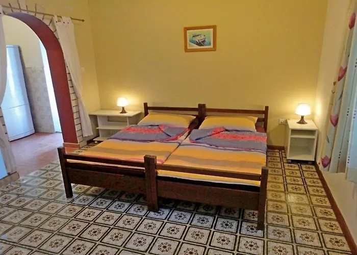 House Pavic Vikendica *